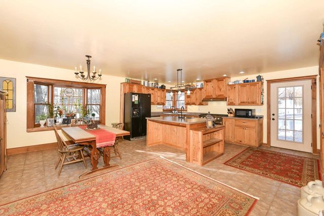 3819 N Roherty Road, Evansville, WI 53536