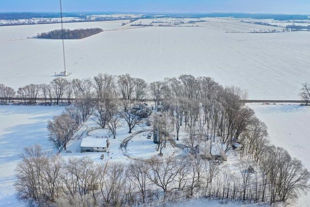 3819 N Roherty Road, Evansville, WI 53536