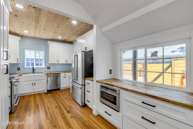 532 Faulkner Street, New Smyrna Beach, FL 32168