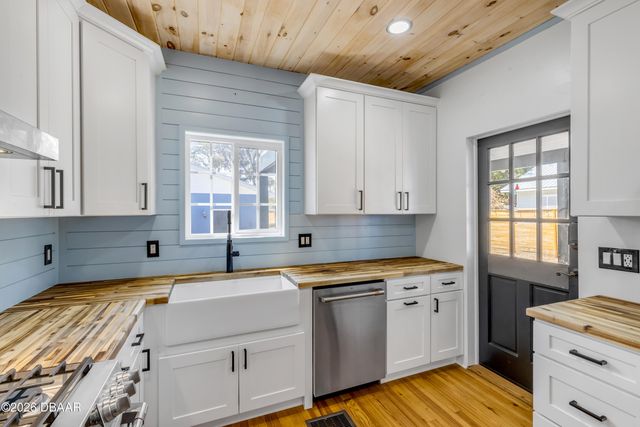 532 Faulkner Street, New Smyrna Beach, FL 32168