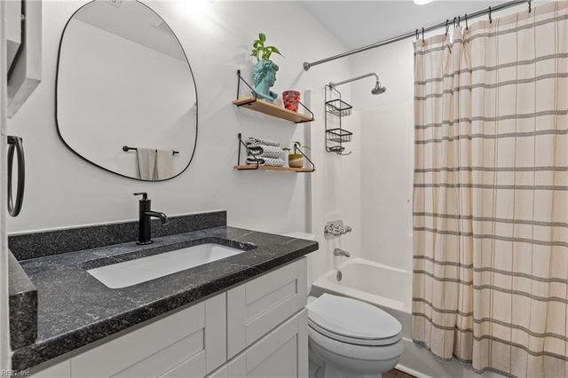 3130 Tidal Bay LN, Virginia Beach, VA 23451