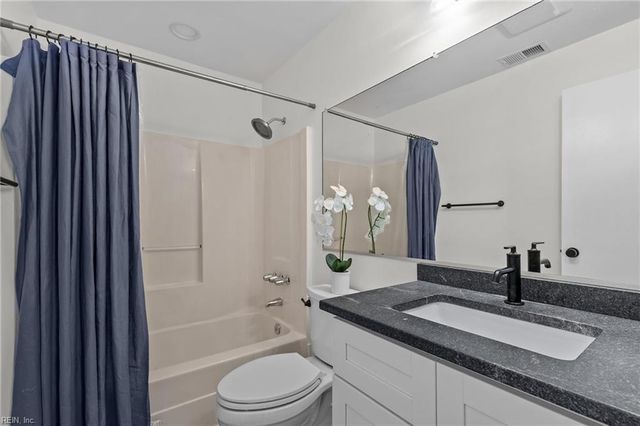 3130 Tidal Bay LN, Virginia Beach, VA 23451