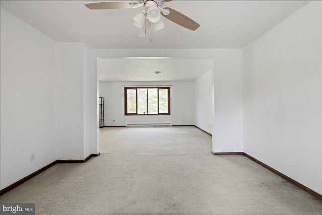1250 MINESITE RD, Allentown, PA 18103