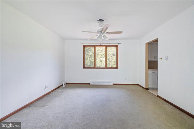 1250 MINESITE RD, Allentown, PA 18103