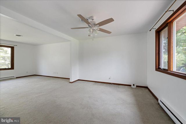 1250 MINESITE RD, Allentown, PA 18103