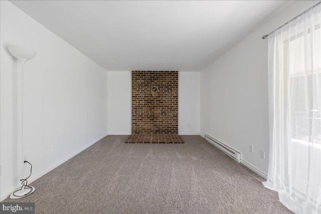 1250 MINESITE RD, Allentown, PA 18103