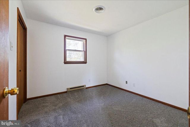 1250 MINESITE RD, Allentown, PA 18103