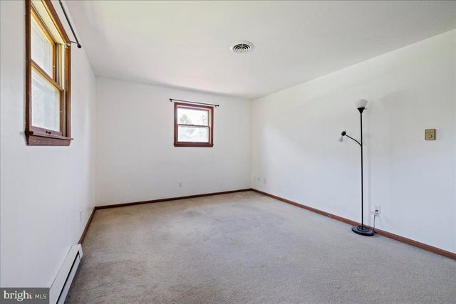 1250 MINESITE RD, Allentown, PA 18103