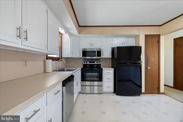 1250 MINESITE RD, Allentown, PA 18103