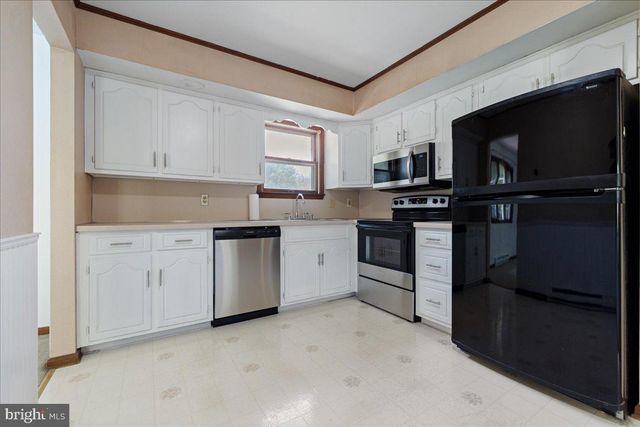 1250 MINESITE RD, Allentown, PA 18103