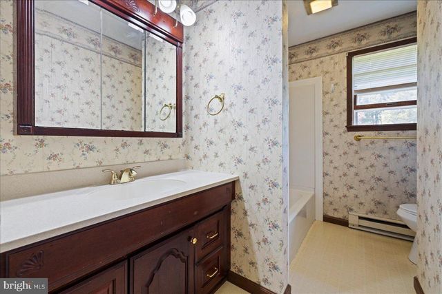 1250 MINESITE RD, Allentown, PA 18103