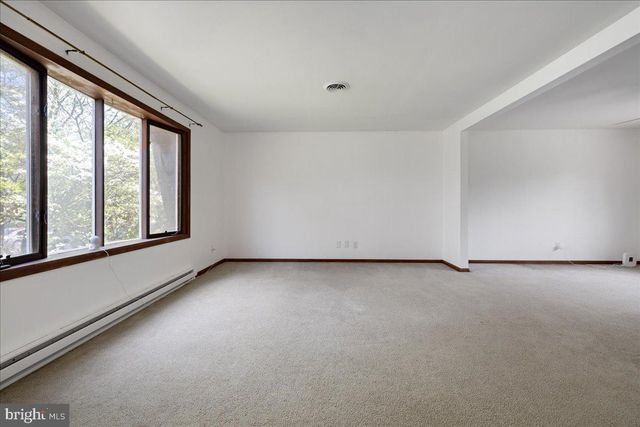 1250 MINESITE RD, Allentown, PA 18103
