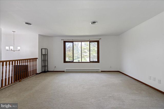 1250 MINESITE RD, Allentown, PA 18103