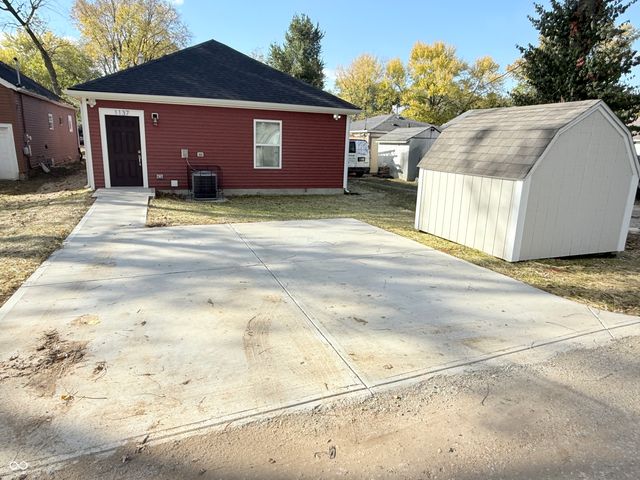 1137 Winfield Avenue, Indianapolis, IN 46222