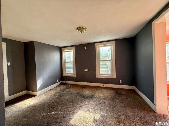 1103 E MAYWOOD Avenue, Peoria, IL 61603