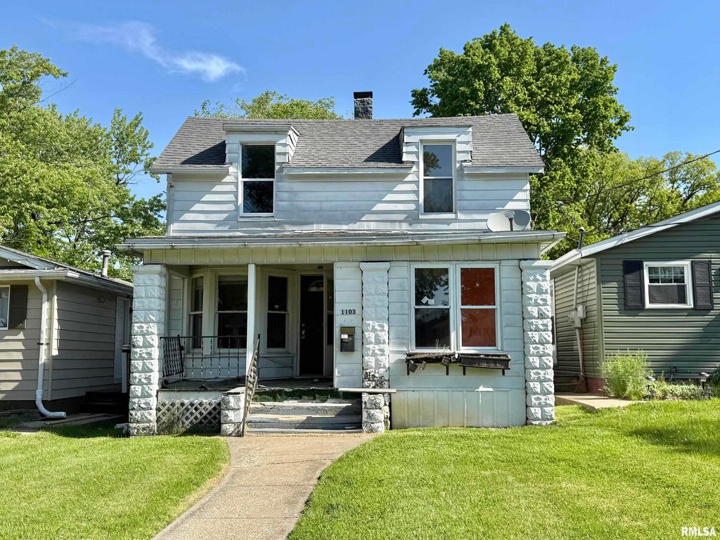1103 E MAYWOOD Avenue, Peoria, IL 61603