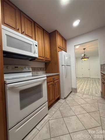 1323 Queens Road, Charlotte, NC 28207