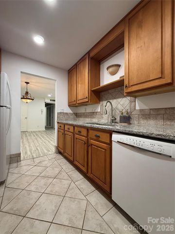 1323 Queens Road, Charlotte, NC 28207