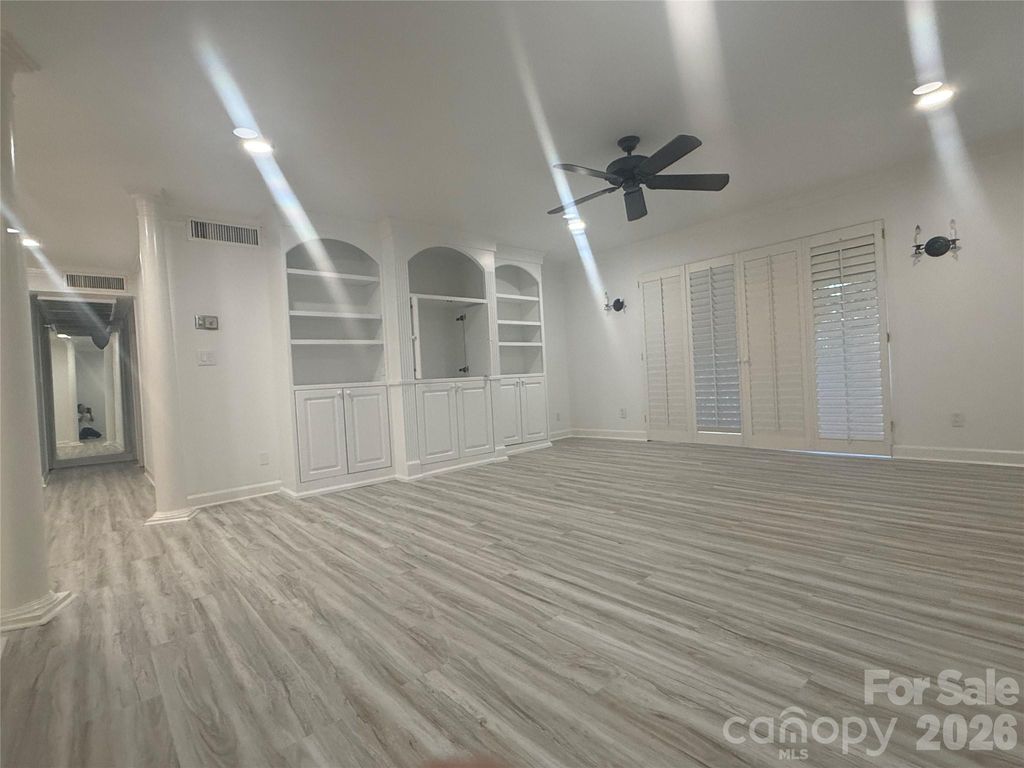 1323 Queens Road, Charlotte, NC 28207