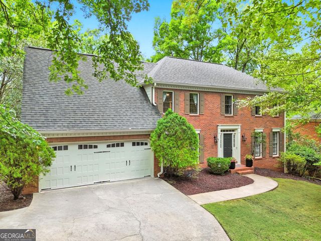 335 Woodchuck Court, Roswell, GA 30076