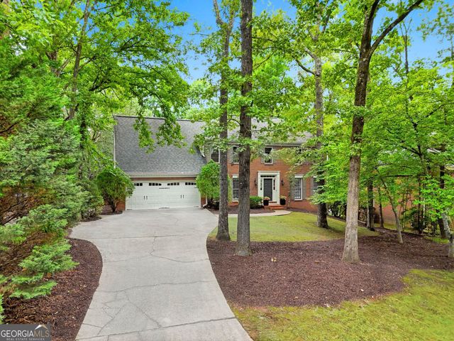 335 Woodchuck Court, Roswell, GA 30076