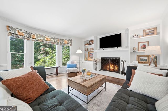 335 Woodchuck Court, Roswell, GA 30076