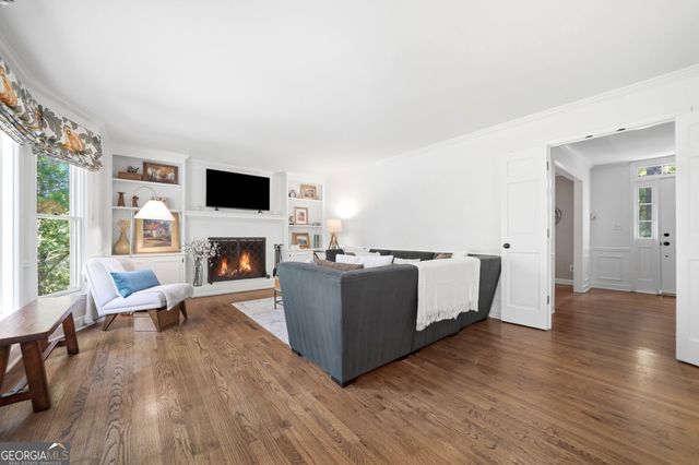 335 Woodchuck Court, Roswell, GA 30076