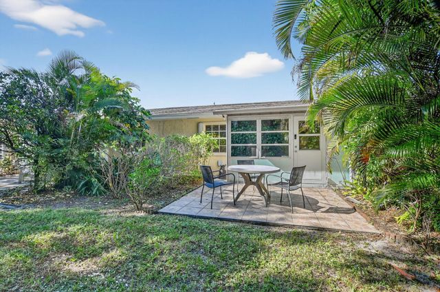 13942 Via Flora B, Delray Beach, FL 33484