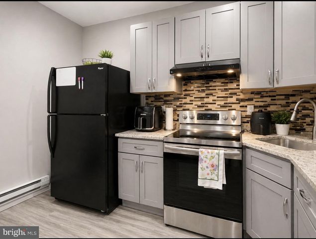 2711 N 11TH ST, Philadelphia, PA 19133