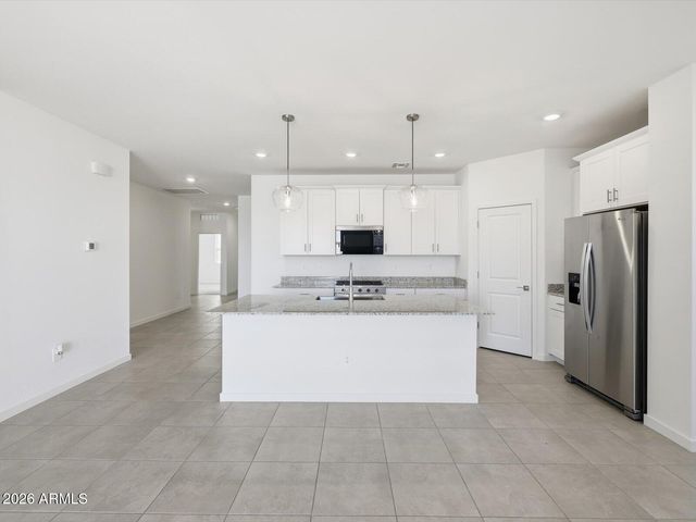 3302 N CAMDEN Drive, Florence, AZ 85132