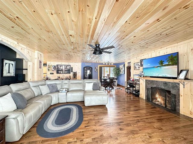 257 Main Street, Colebrook, NH 03576