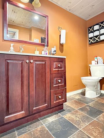 257 Main Street, Colebrook, NH 03576