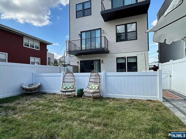 3568 John F Kennedy Boulevard 3, Jersey City, NJ 07307
