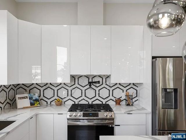 3568 John F Kennedy Boulevard 3, Jersey City, NJ 07307