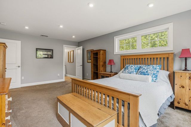 16 Bayview Drive, Eliot, ME 03903