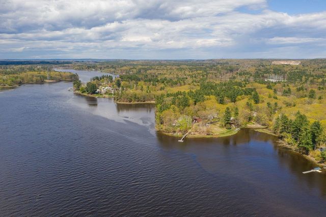 16 Bayview Drive, Eliot, ME 03903
