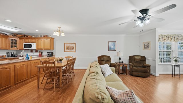 72 Anchor Drive, Rossville, GA 30741