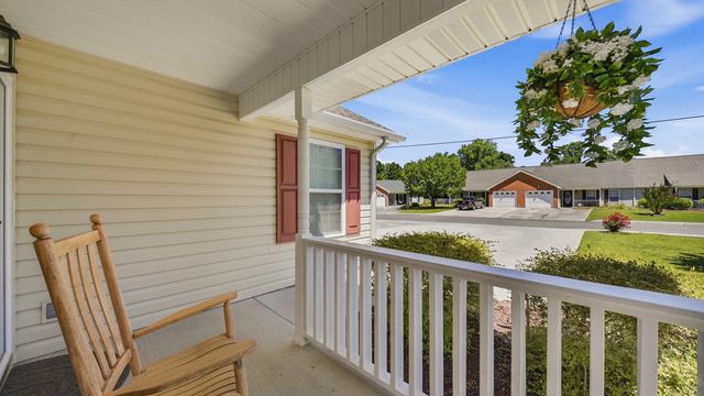 72 Anchor Drive, Rossville, GA 30741