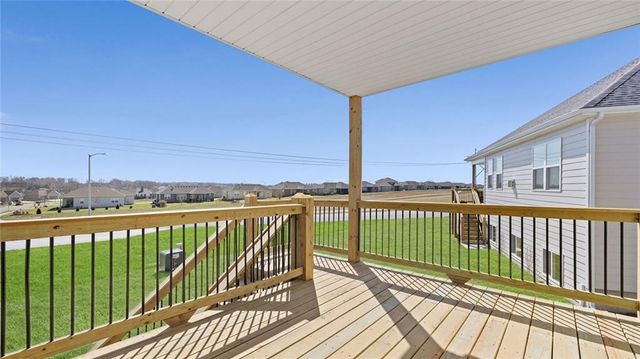 20901 W 188th Terrace, Spring Hill, KS 66083