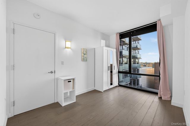 8808 Justice Avenue 6G, Elmhurst, NY 11373