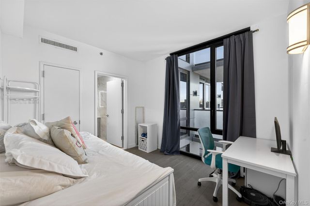 8808 Justice Avenue 6G, Elmhurst, NY 11373