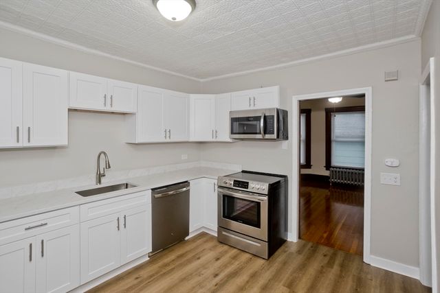 4 Elm St, South Hadley, MA 01075