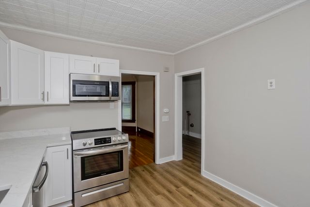 4 Elm St, South Hadley, MA 01075