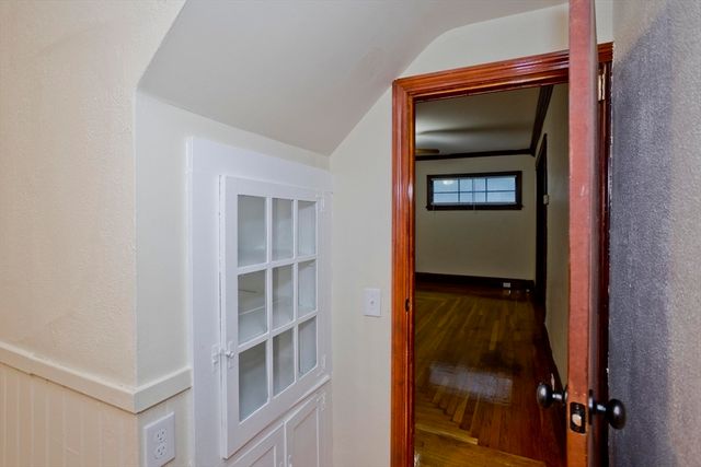 4 Elm St, South Hadley, MA 01075
