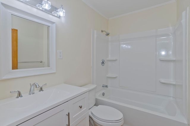 4 Elm St, South Hadley, MA 01075