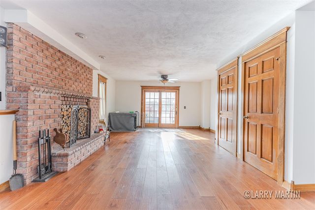 78 Rockview Drive, Rockford, MI 49341