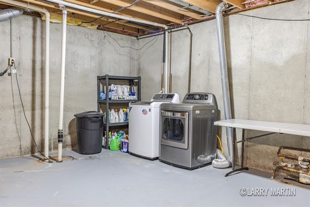 78 Rockview Drive, Rockford, MI 49341