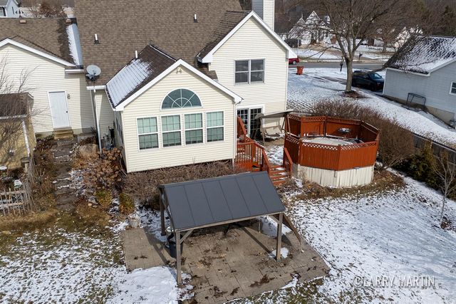 78 Rockview Drive, Rockford, MI 49341