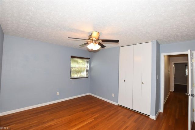 50 Banister DR, Hampton, VA 23666