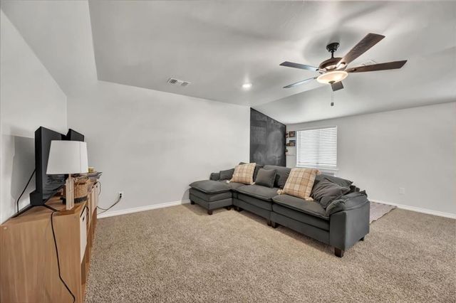 9316 NW 118th Terrace, Yukon, OK 73099